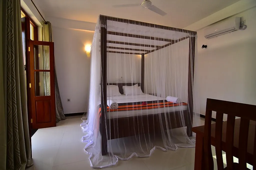 Park Lane 88 Apartments Negombo