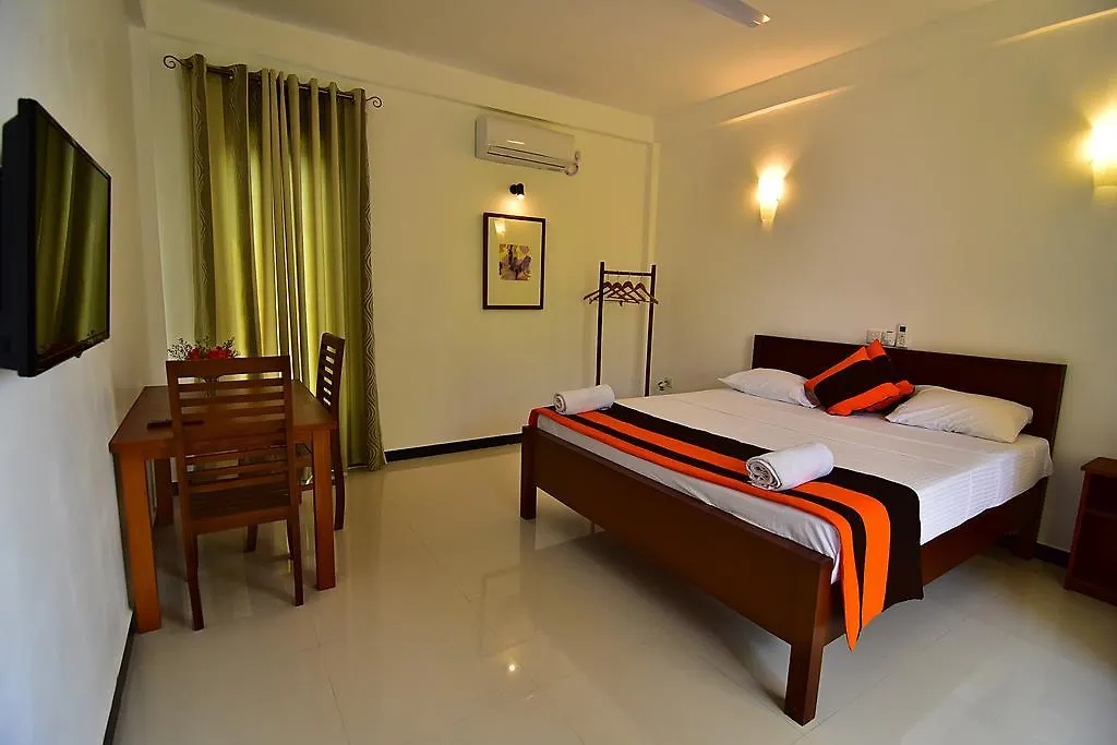 Park Lane 88 Apartments Negombo